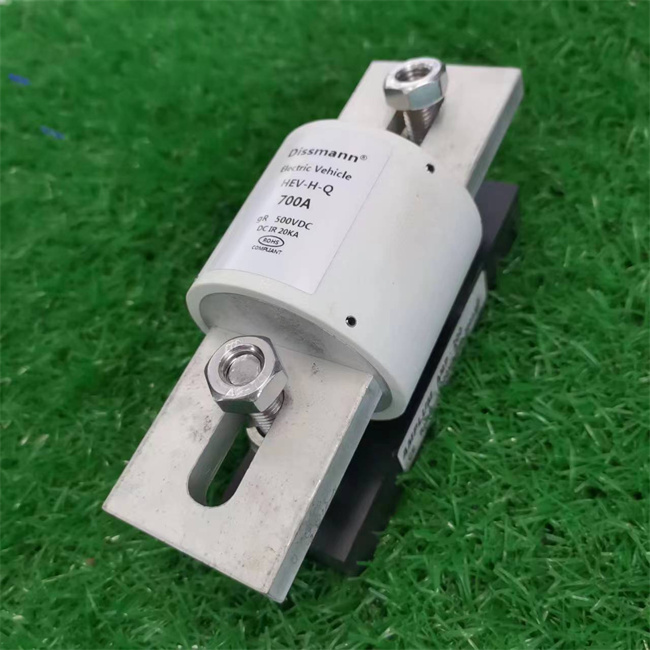 DC30ka-Elektro-Mobil fixiert hohe Ausschaltvermögen-Sicherungs-hohe gegenwärtige Sicherung 800amp in China