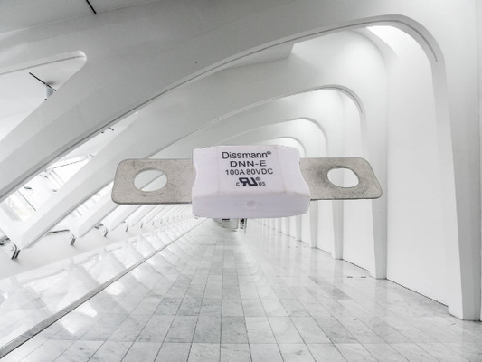 Keramisches Bolzenflach-DC2700A Ausschaltvermögen der sicherungs-32VDC mittleren der Größen-